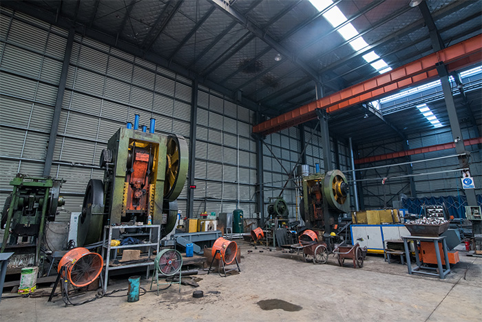 鞍山网架配件-锥头加工车间